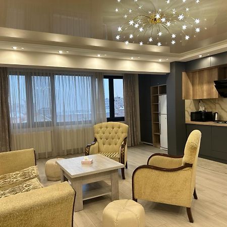 Luxuary Apartmen In Yerevan, One Bedroom Exterior photo